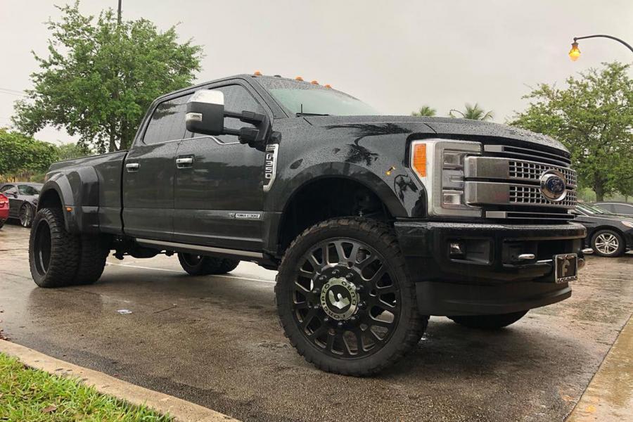 Ford F-350 Super Duty King Ranch Crew Cab on Forgiato Wheels (Maglia-D) '2019